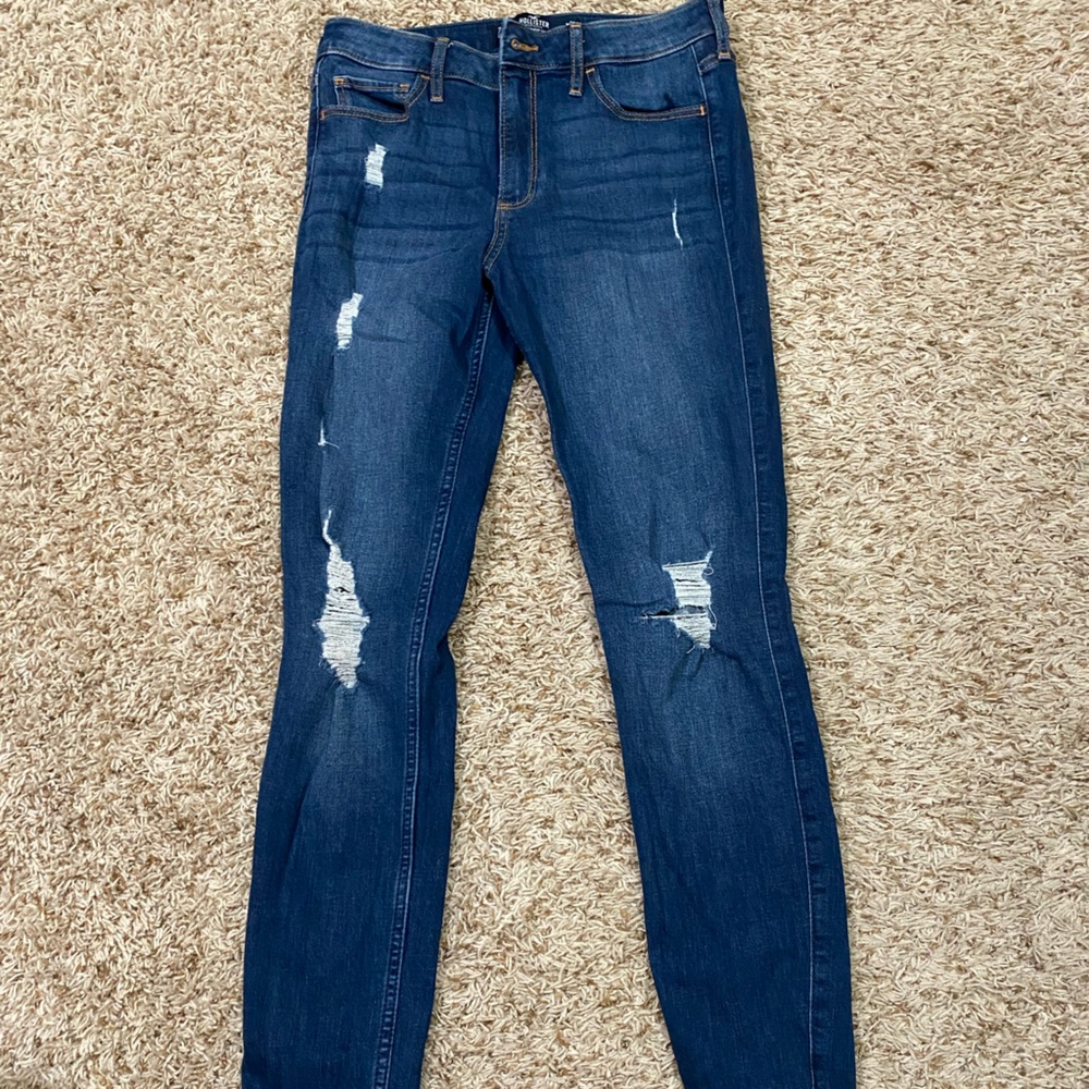 Hollister distressed mid rise skinny jeans